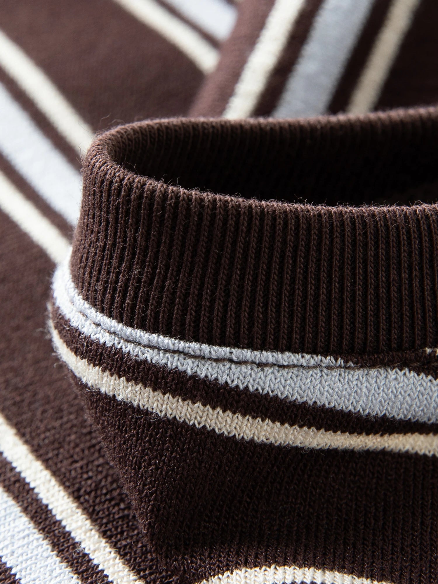 Stylish Loose-Fitting Crew Neck Striped T-Shirt